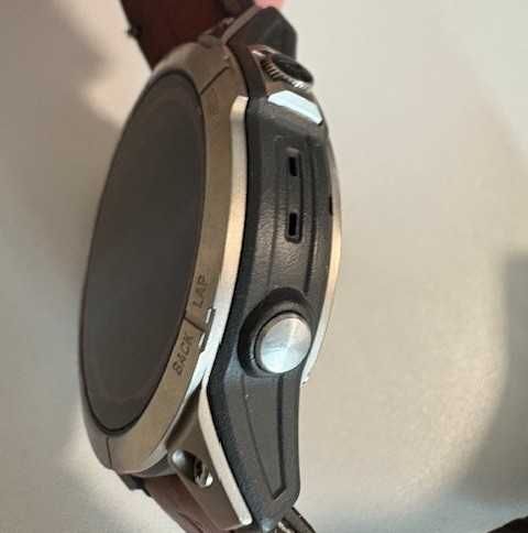 Garmin Fenix 7 Titan Sapphire Solar, 47mm + 3 curele (piele + silicon)