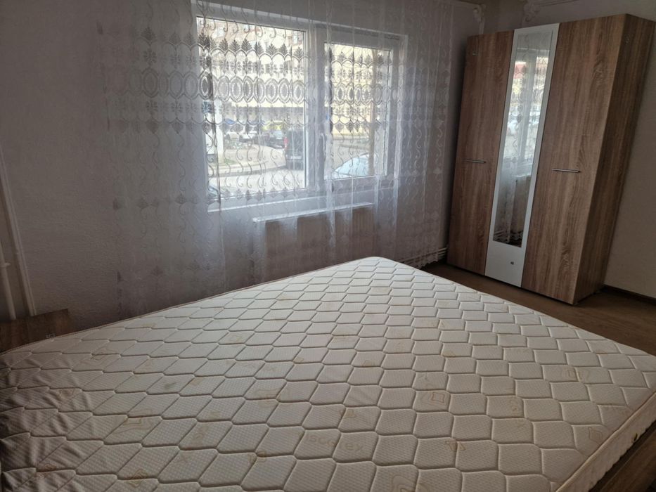 Apartament de închiriat