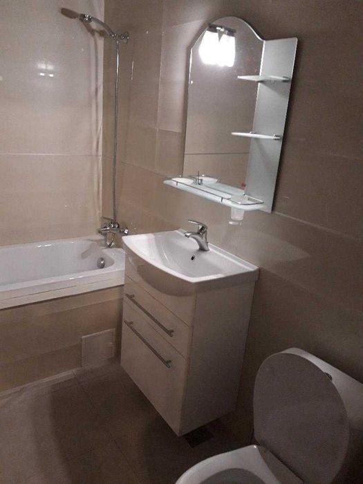 Inchiriez apartament 2 camere in Apahida zona Pietroasa