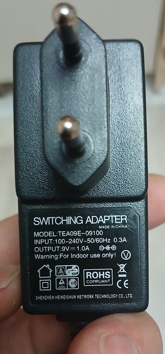 Блок питания 9v  1A