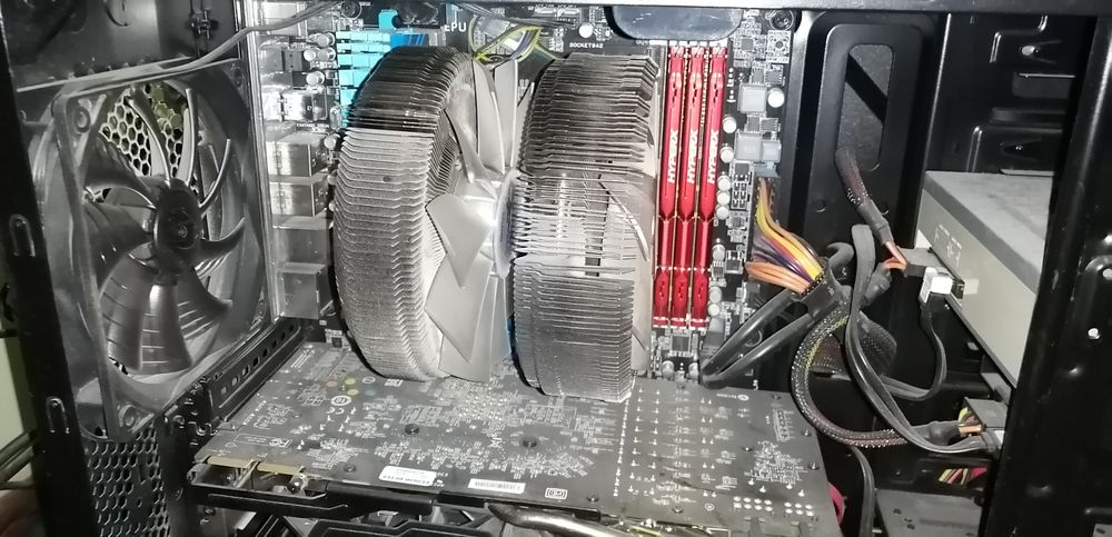 Компьютер Cougar