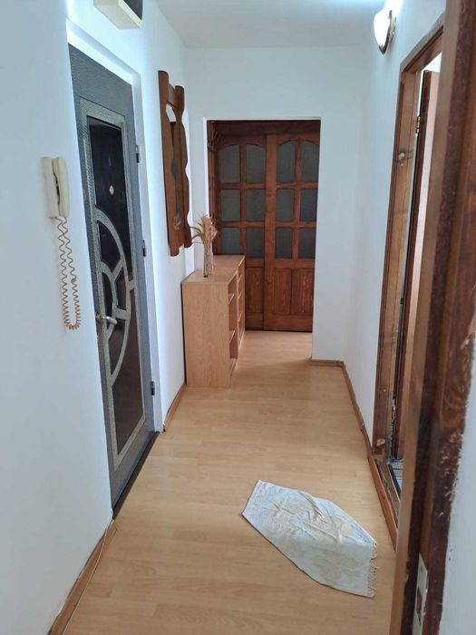 Vand Apartament 3 camere Lugoj
