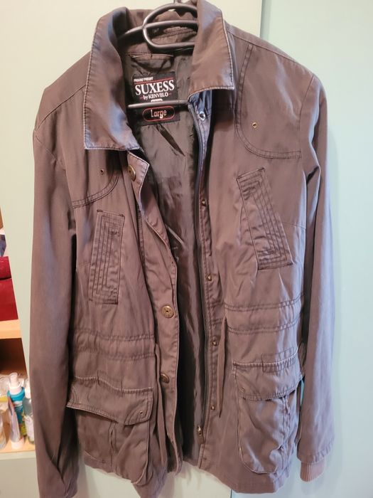 Дамско спортно яке