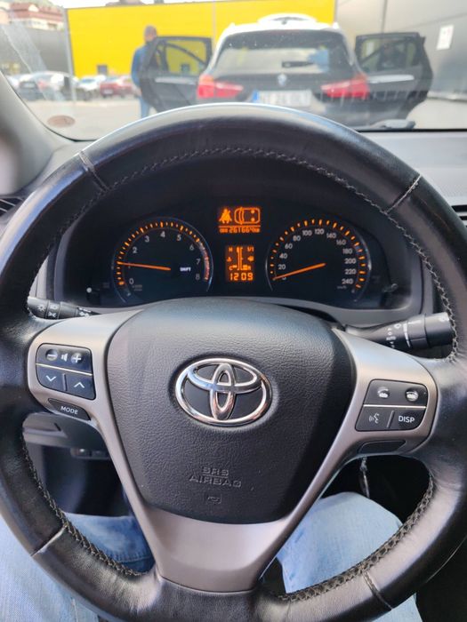 TOYOTA Avensis 2010 — imagine 5