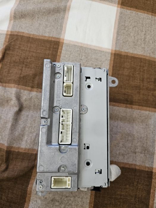 Монитор штатный Авенсис