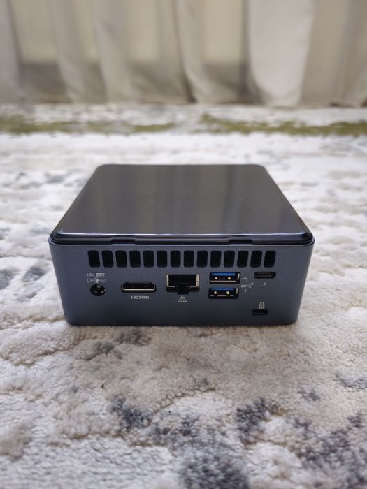 NUC 10 Intel I7 10710U, 16gb RAM