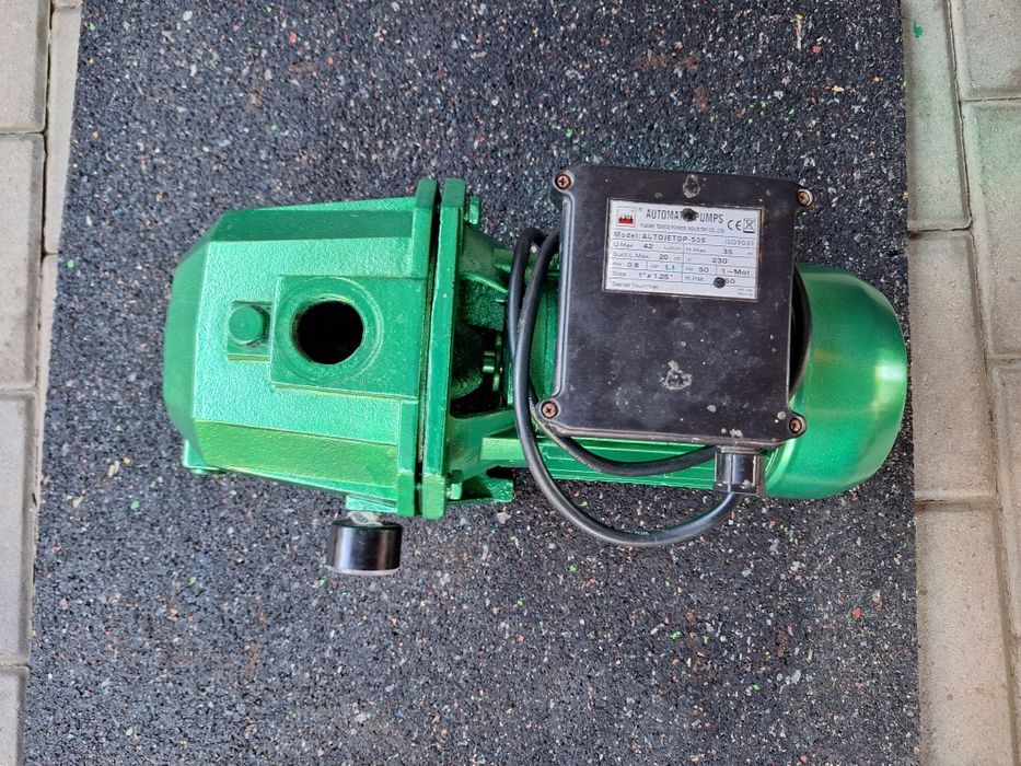 Vând pompă apă cu ejector