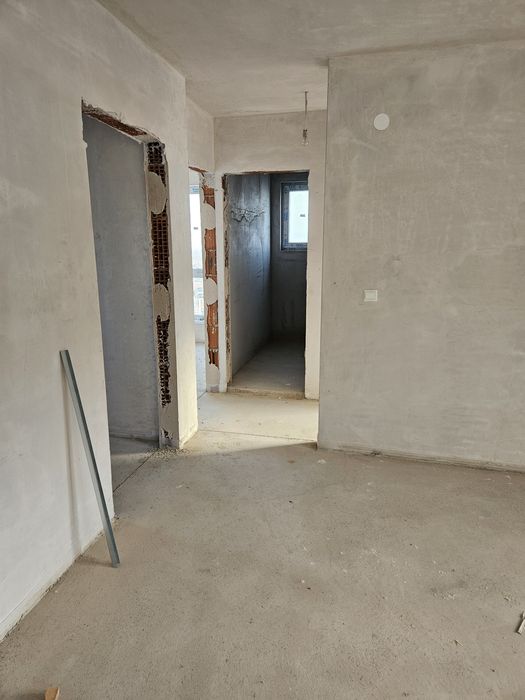 Тристаен апартамен с гараж,нов в Асеновград  от собственик