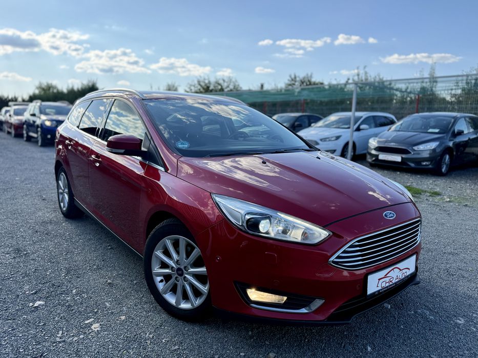 Ford Focus Titanium 11/2015, 1.5 TDCi 120cp Euro6, Lane Assist, Bi-Xenon, Scaune incalzite, Volan incalzit, Navigatie, Pilot automat