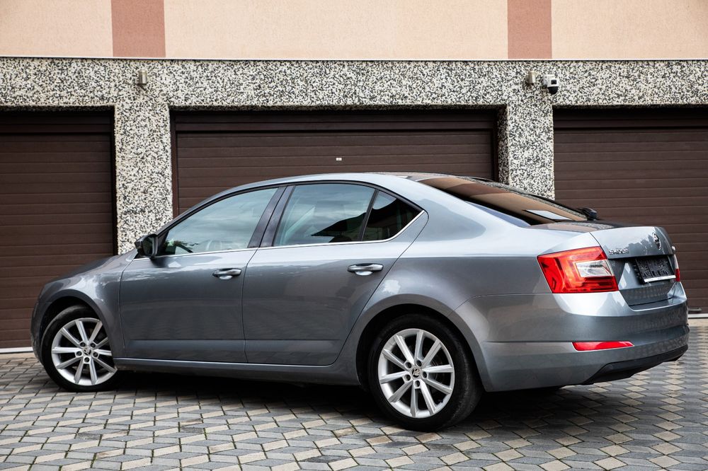 SKODA Octavia 2013 — imagine 3