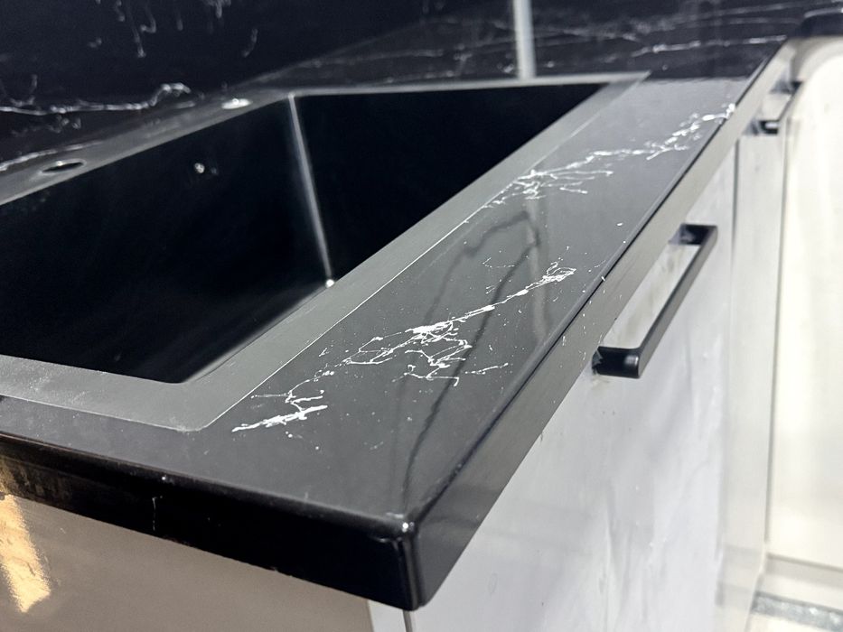 Quyma rakvina va stoleshnitsa uyga va iwxonaga suvga chidamli