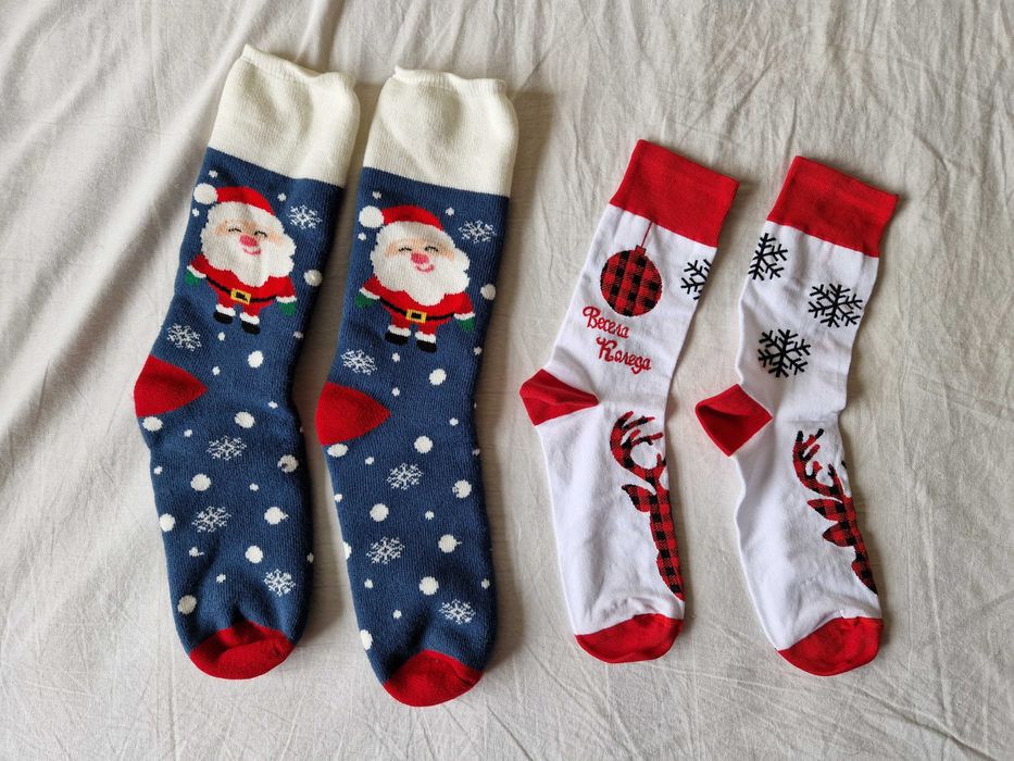 Продавам коледни чорапи и метално канче