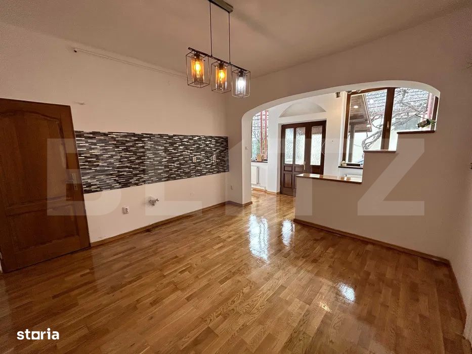 Eleganta si confort: casa renovata 2024 singur in curte, zona Bartolom