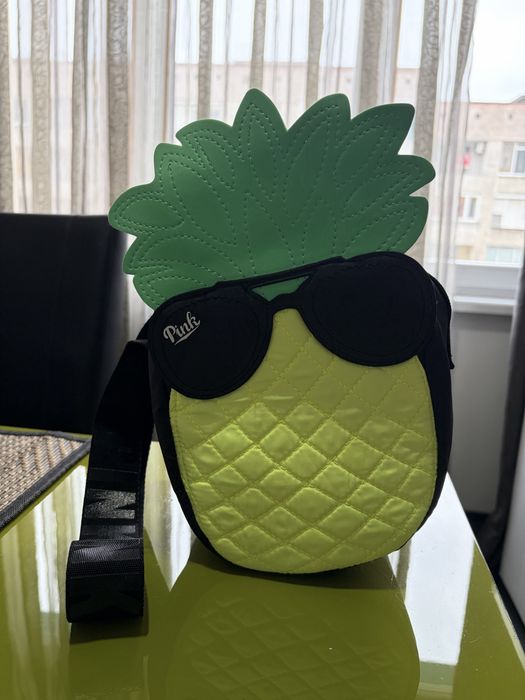 Victoria’s Secret Pink плажна чанта