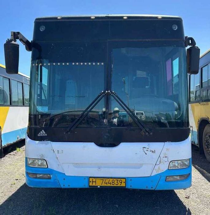 Автобусы Huangai