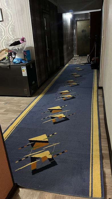 Продаю паласы (ковер)