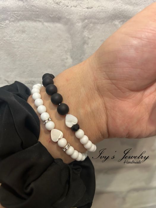 Дамска гривна с естествени камъни