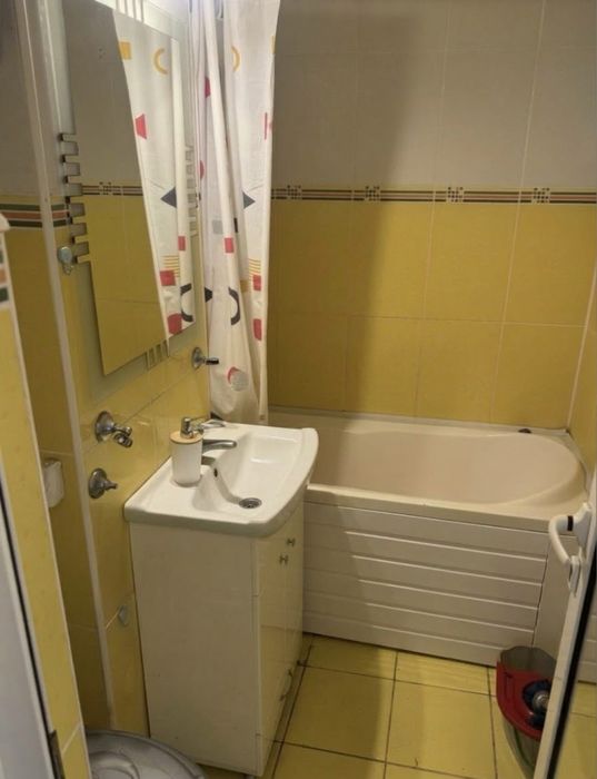 Proprietar inchiriez ap.1 camera Alfa/Arad
