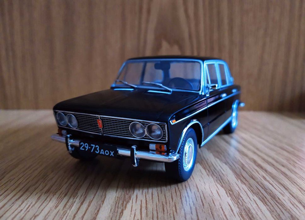 ВАЗ-2103 / Лада 1500 1:24