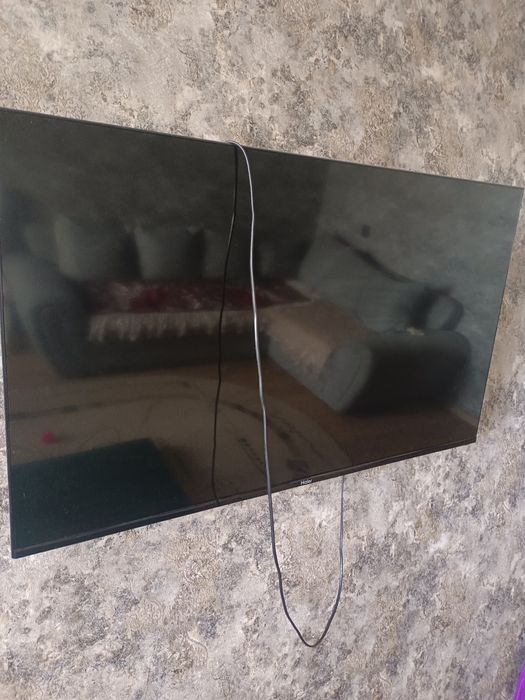 Продам телевизор на запчасти