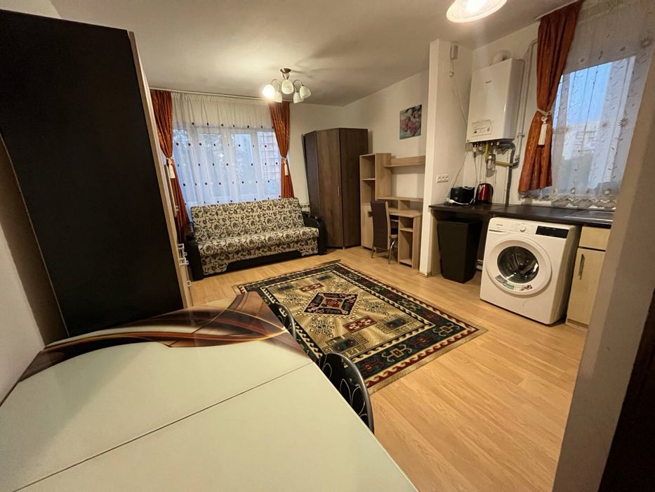 Inchiriez apartament 2 camere
