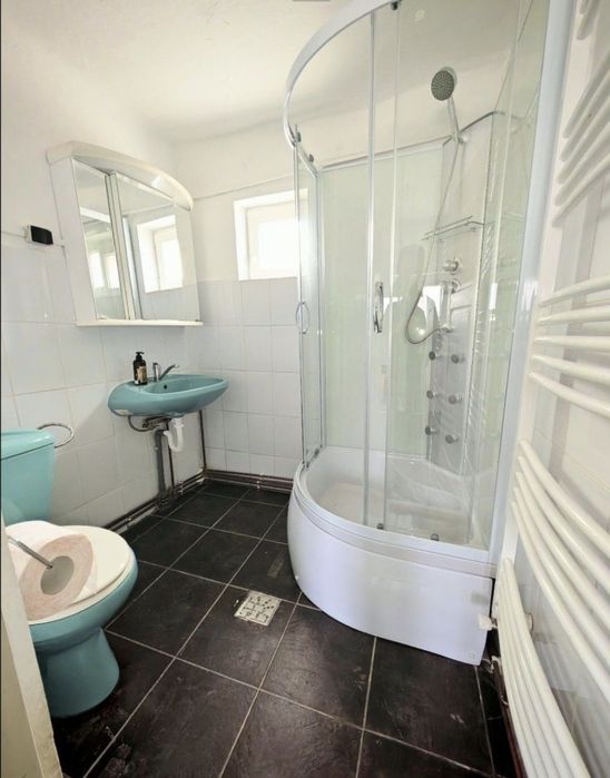 Proprietar, casa frumoasa, Zadareni, 810 mp, toate utilitățile