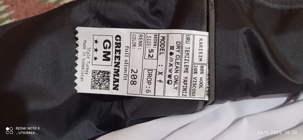 Kastyum shim qamplekt sotiladi