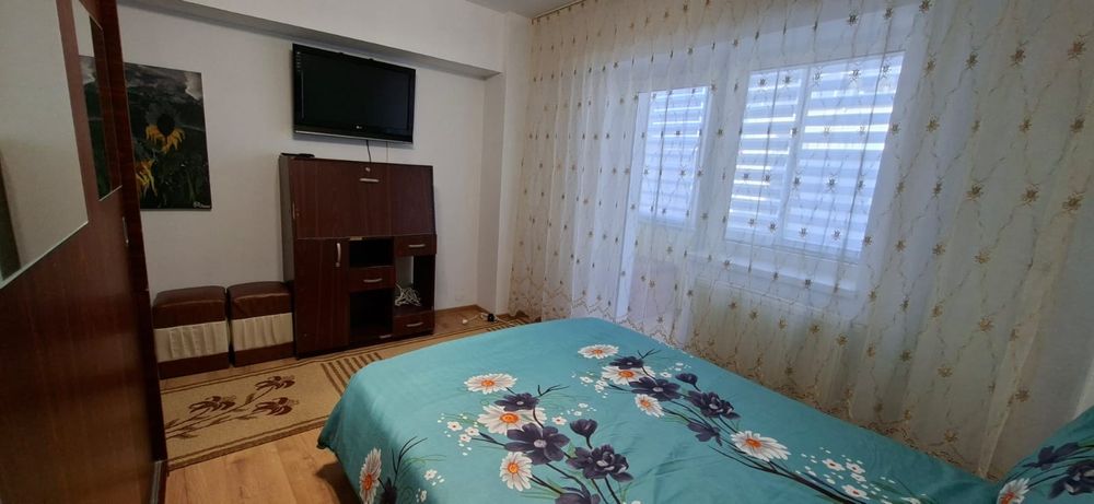 Apartament zona Metro