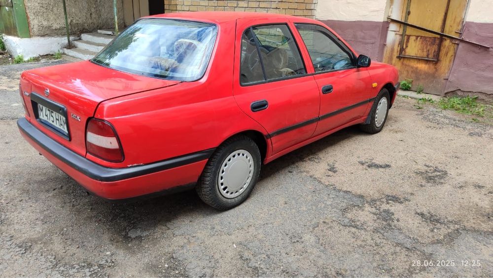 Автомобиль Nissan Sunny