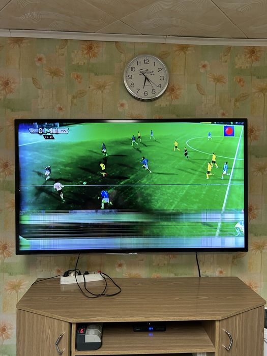 Продам телевизор Samsung LED 55