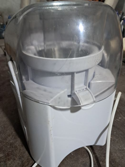 Соковыжималка SC 012.