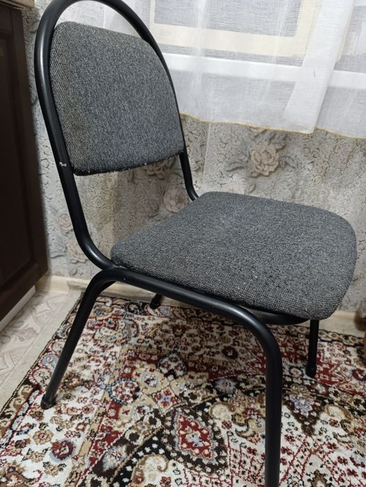 Продам стол для кухни