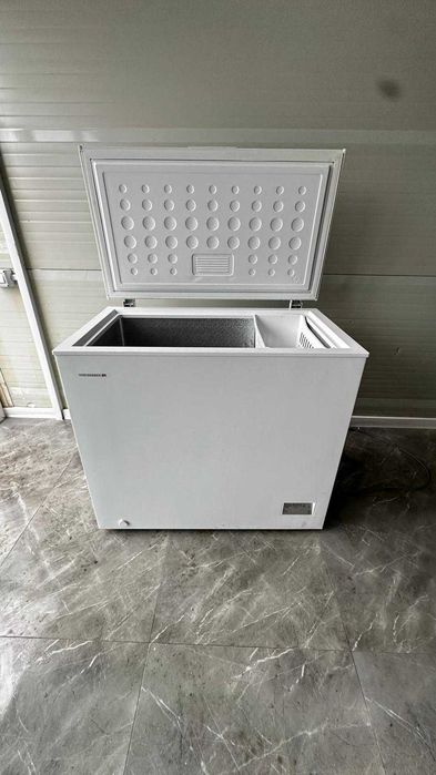 Lada frigorifica Heinner  functionala