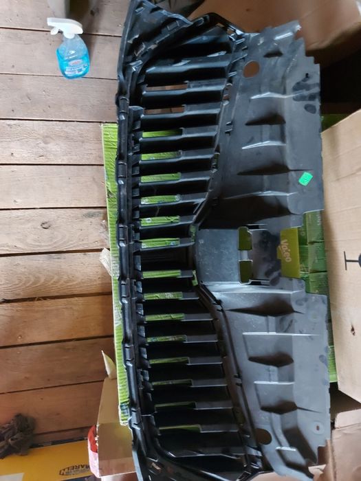 Grila Skoda Fabia 3 facelift  cod 6v0853653C