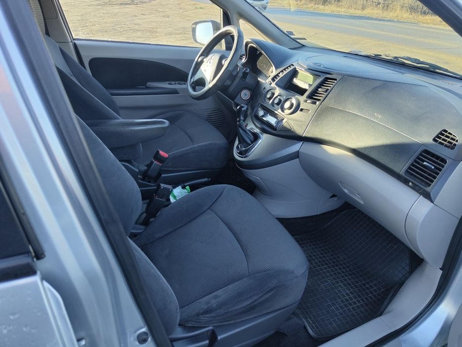 Mitsubishi Grandis 2.4 LPG