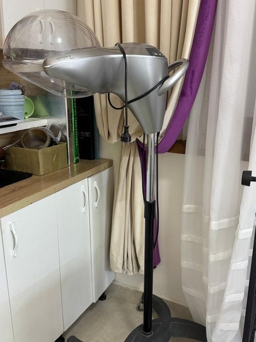 Продам срочно для парикмахерской