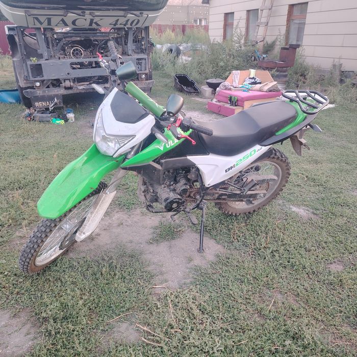 Мотоцикл ULAR 250