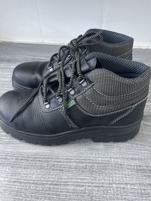 продам рабочие ботинки