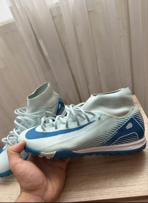 Ghete de fotbal nike