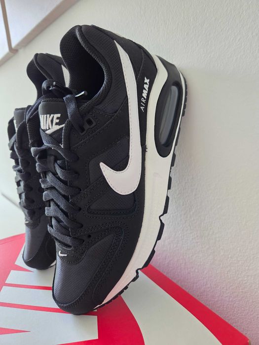 Дамски маратонки Nike