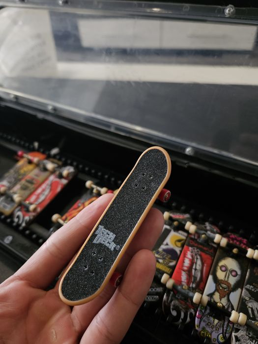 Tech deck - скейтборд