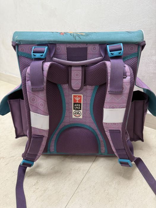 Раница Ars Una,удобна и много лека