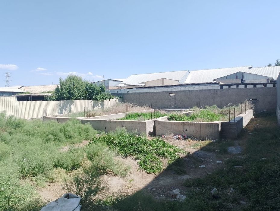 Uchastka yer sotiladi fundament qilingan manzil tipirklosni balnitsa