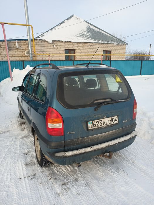 Продам Opel Zafira A 2001 года
