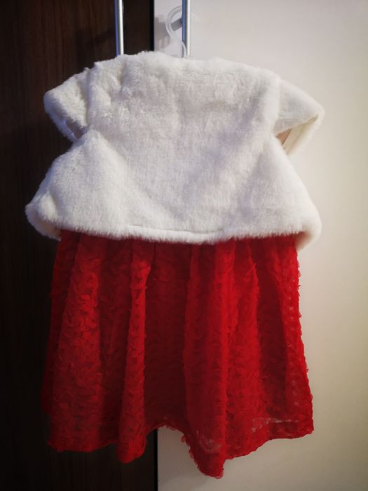 Нова с етикет бебешка коледна рокля за момиче 18-24м.