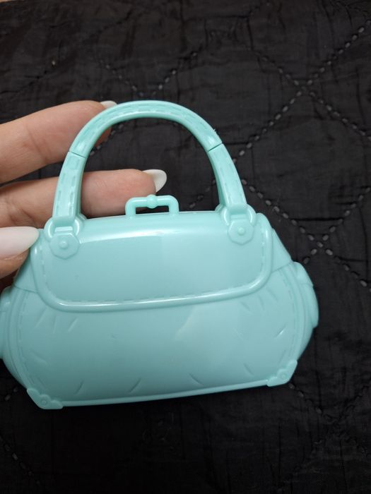 Lot jucarii dulap si poseta