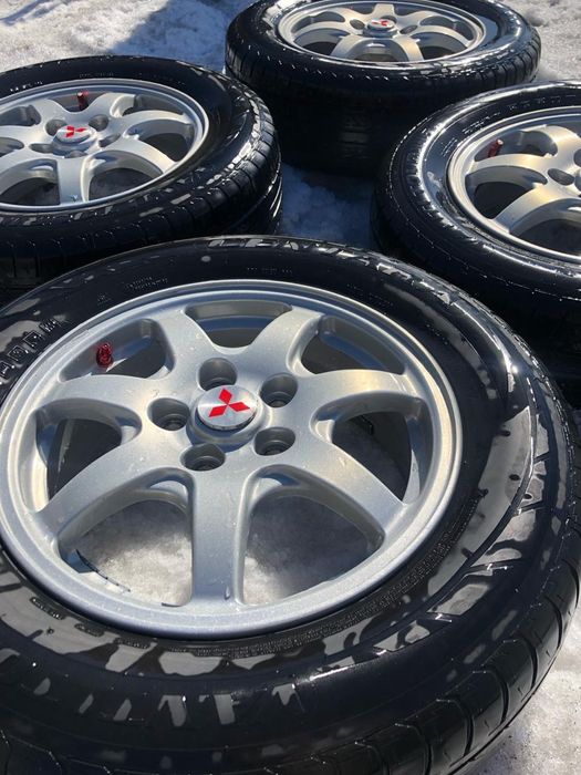 Шины с дисками. Диски крашенные