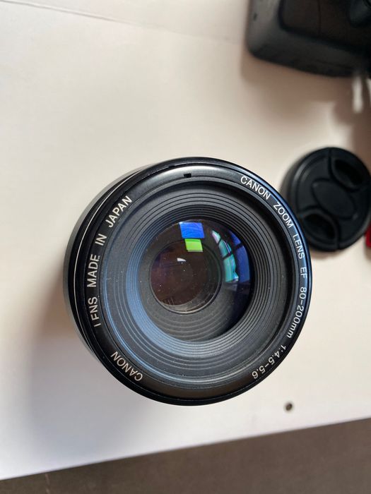 Фотоапарат Canon EOS 550D с два обектива