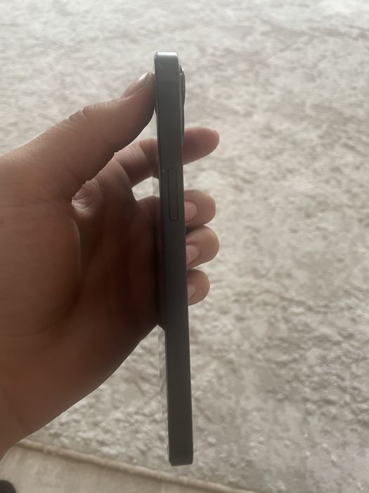 iPhone 13 заблокирован