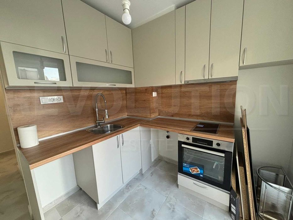 Продава се Тристаен апартамент в София, Гео Милев - 80 кв.м за 2813 €/кв.м - Снимка #2